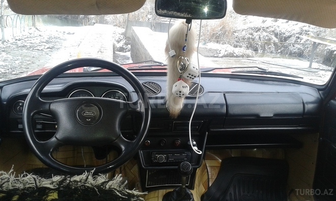LADA (VAZ) 2106 1979, 415,000 km - 1.3 л - Salyan