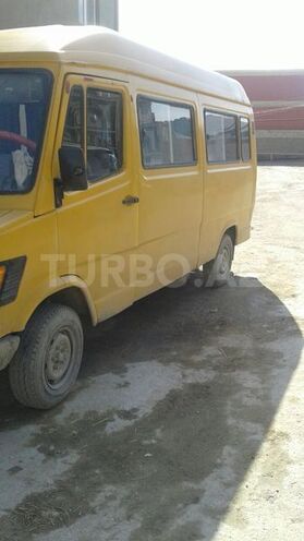 Mercedes 208 D 1994, 155,000 km - 2.3 л - Bakı