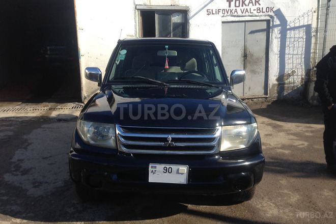 Mitsubishi Pajero io 2001, 188,000 km - 2.0 l - Bakı
