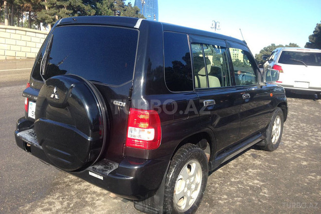 Mitsubishi Pajero io 2001, 188,000 km - 2.0 l - Bakı