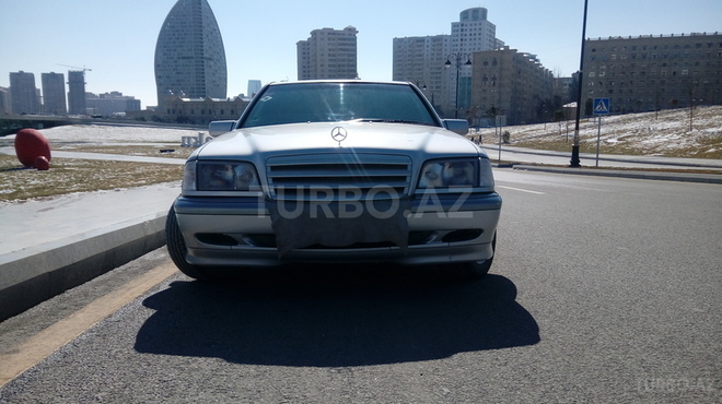 Mercedes C 180 1999, 175,000 km - 1.8 l - Bakı
