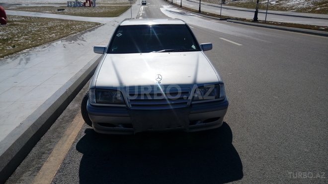Mercedes C 180 1999, 175,000 km - 1.8 l - Bakı