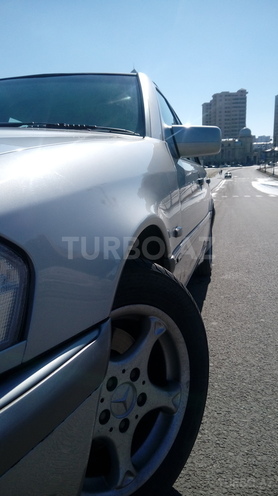 Mercedes C 180 1999, 175,000 km - 1.8 l - Bakı