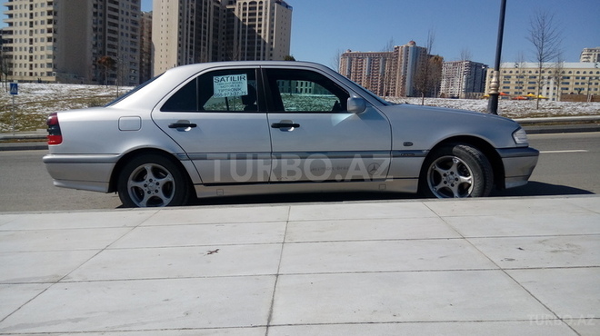Mercedes C 180 1999, 175,000 km - 1.8 l - Bakı