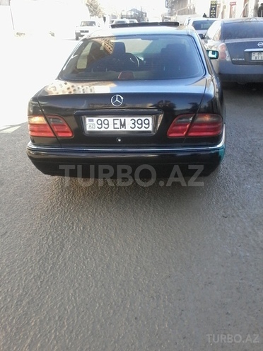 Mercedes E 200 1999, 176,012 km - 2.0 l - Bakı