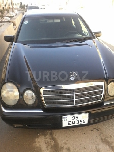 Mercedes E 200 1999, 176,012 km - 2.0 l - Bakı
