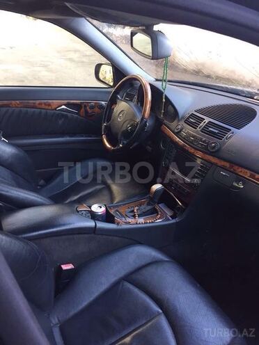 Mercedes E 240 2003, 280,000 km - 2.6 l - Bakı