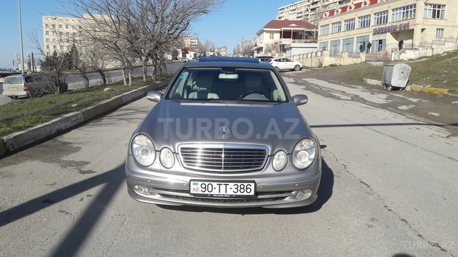 Mercedes E 240 2004, 157,000 km - 2.6 l - Bakı