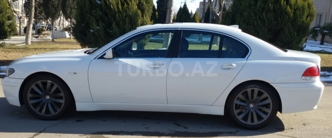 BMW 735 2002, 293,000 km - 3.6 l - Gəncə