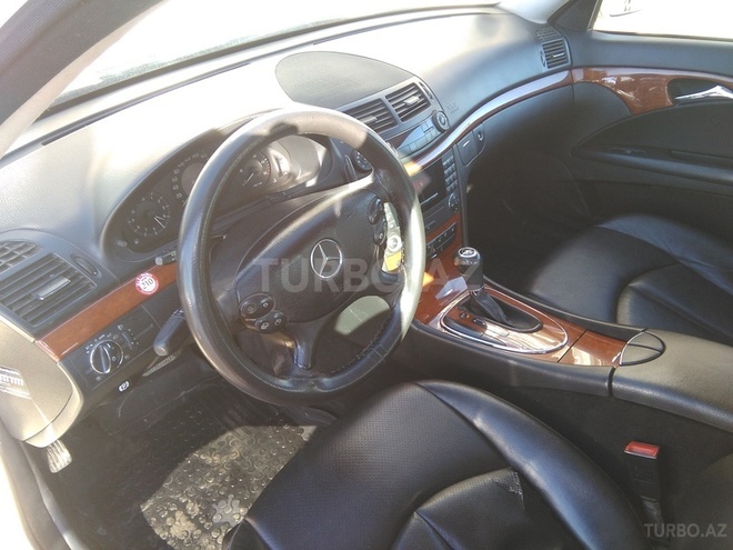 Mercedes E 220 2007, 495,000 km - 0.2 l - Bakı