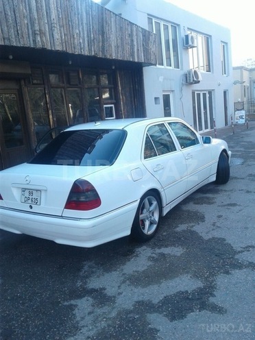 Mercedes C 230 1999, 220,644 km - 2.3 l - Bakı