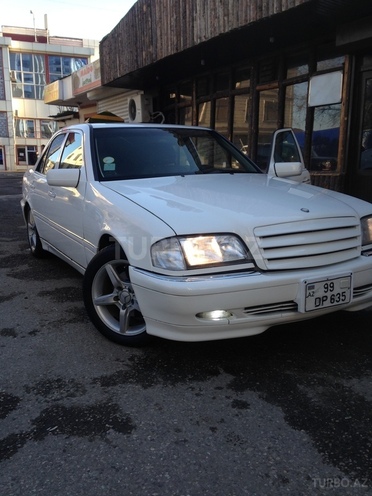 Mercedes C 230 1999, 220,644 km - 2.3 l - Bakı