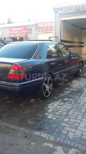 Mercedes C 220 1995, 225,000 km - 2.2 l - Bakı