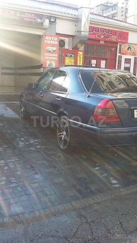 Mercedes C 220 1995, 225,000 km - 2.2 l - Bakı