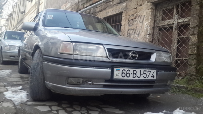 Opel Vectra 1995, 250,000 km - 2.0 l - Bakı