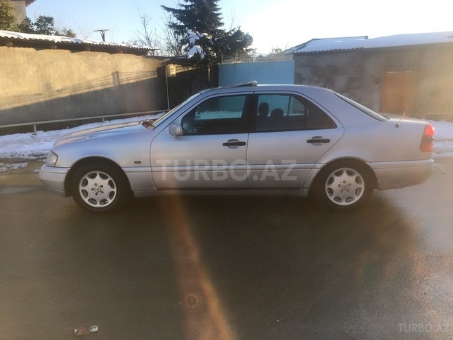 Mercedes C 180 1995, 230,000 km - 1.8 л - Lənkəran