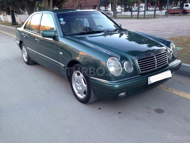 Mercedes E 230 1996, 276,000 km - 2.3 l - Sumqayıt