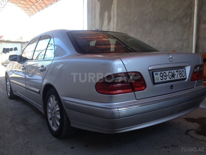 Mercedes E 270 1999, 191,890 km - 2.7 l - Gəncə