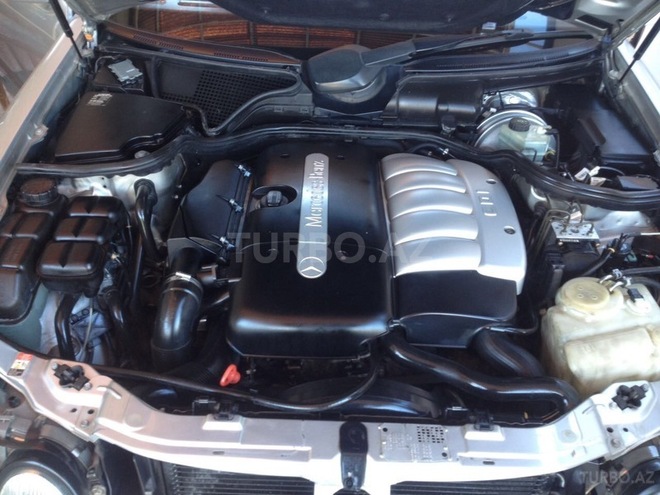 Mercedes E 270 1999, 191,890 km - 2.7 l - Gəncə