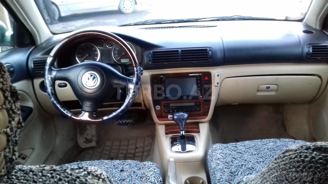 Volkswagen Passat 2001, 256,000 km - 2.0 l - Gəncə
