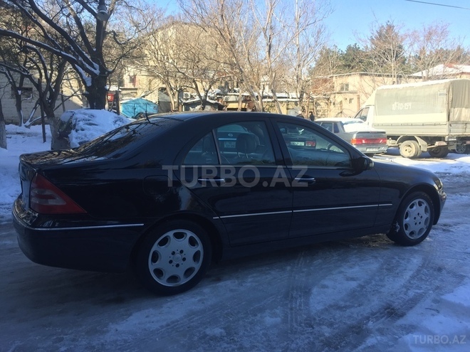 Mercedes C 240 2002, 296,000 km - 2.6 l - Bakı