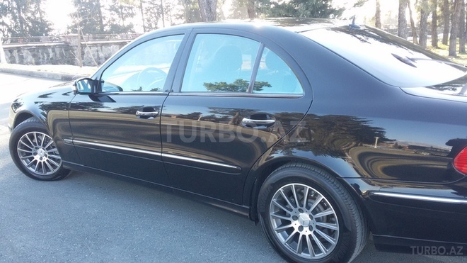 Mercedes E 240 2003, 230,270 km - 2.6 l - Qax