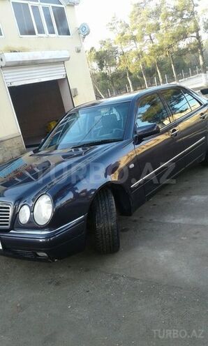 Mercedes E 280 1996, 95,000 km - 0.3 l - Salyan
