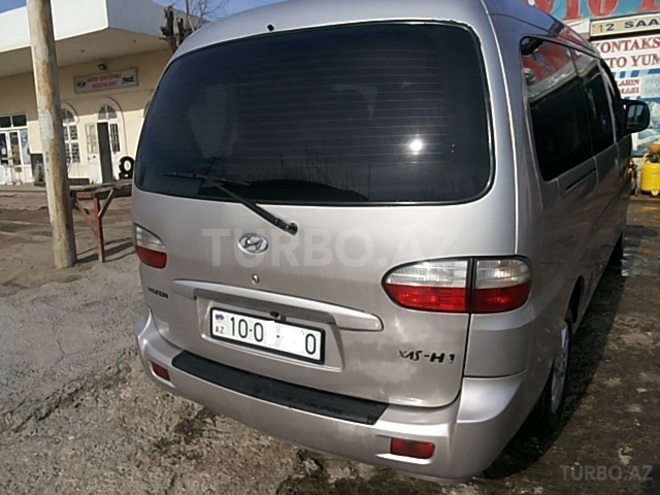 Hyundai H-1 2005, 400,000 km - 2.5 л - Bakı