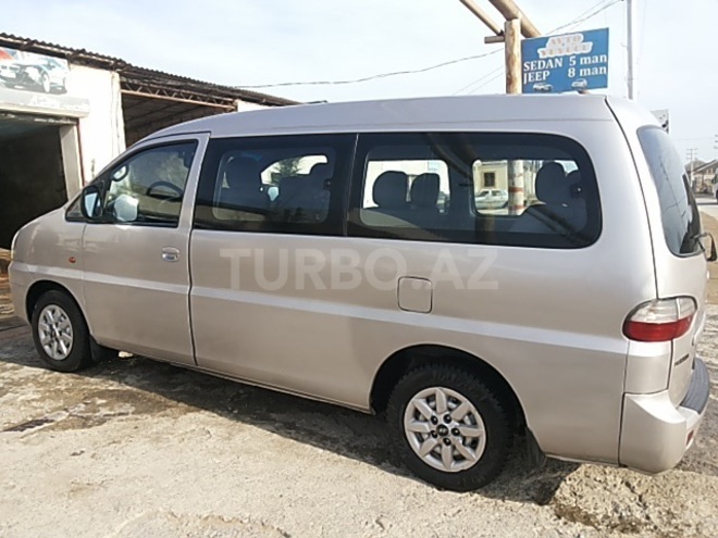 Hyundai H-1 2005, 400,000 km - 2.5 л - Bakı