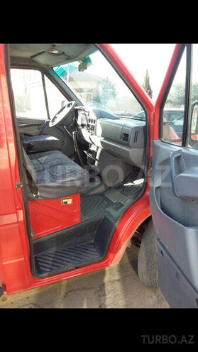 Mercedes Sprinter 413 1997, 588,368 km - 2.9 l - Bərdə