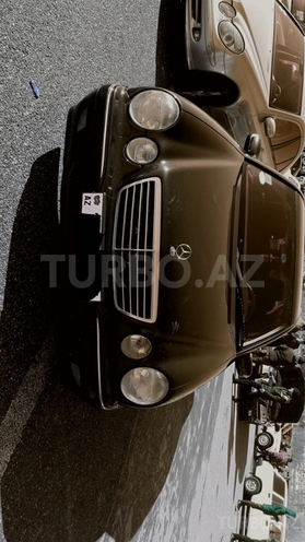 Mercedes E 240 2001, 310,000 km - 2.4 l - Bakı
