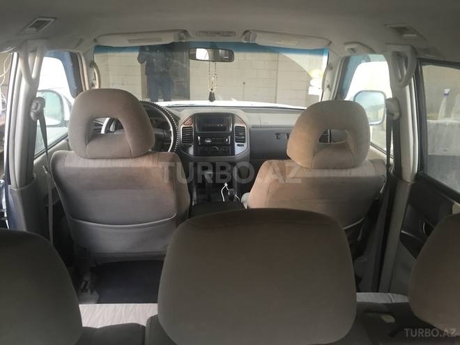 Mitsubishi Pajero 2003, 166,000 km - 3.0 l - Bakı