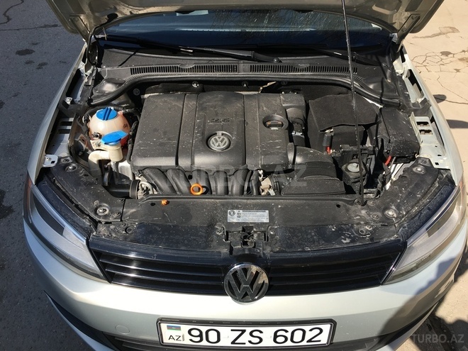 Volkswagen Jetta 2011, 80,000 km - 2.5 l - Bakı