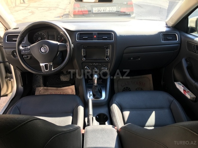Volkswagen Jetta 2011, 80,000 km - 2.5 l - Bakı