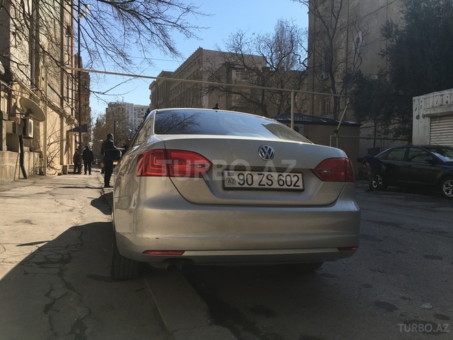 Volkswagen Jetta 2011, 80,000 km - 2.5 l - Bakı