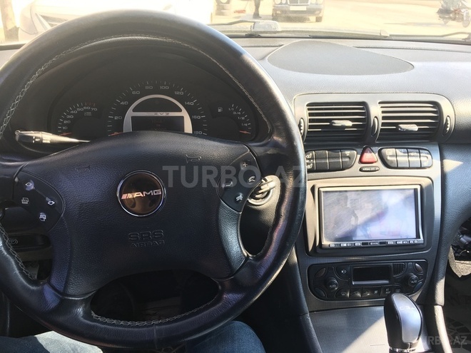 Mercedes C 32 AMG 2004, 230,000 km - 3.2 л - Bakı