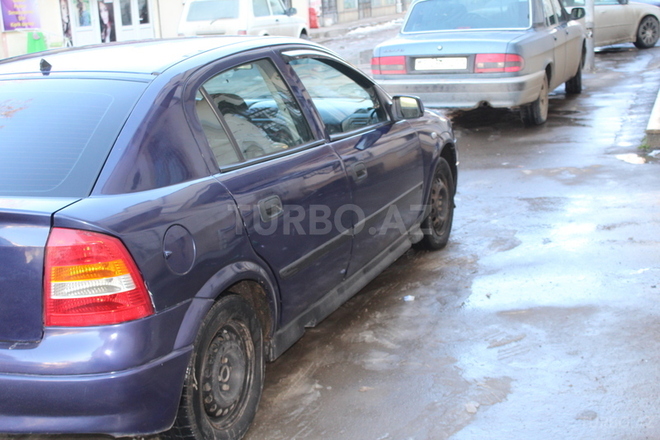 Opel Astra 1999, 230,000 km - 1.6 l - Bakı