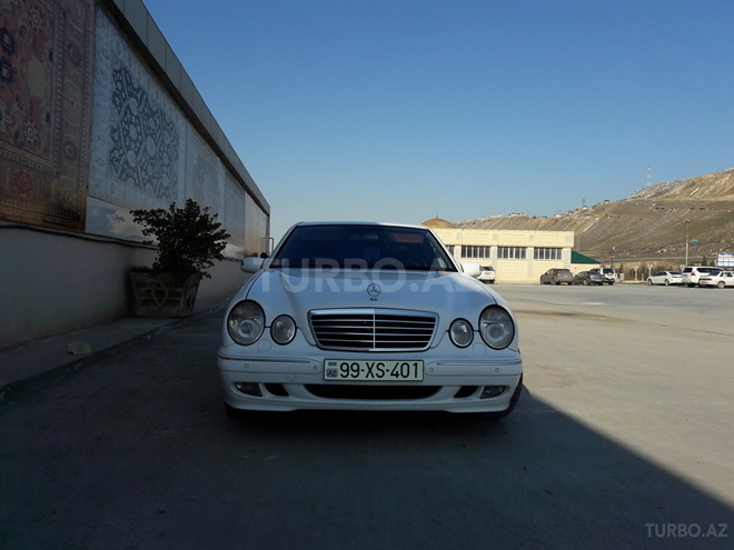 Mercedes E 320 2001, 210,000 km - 3.2 л - Bakı