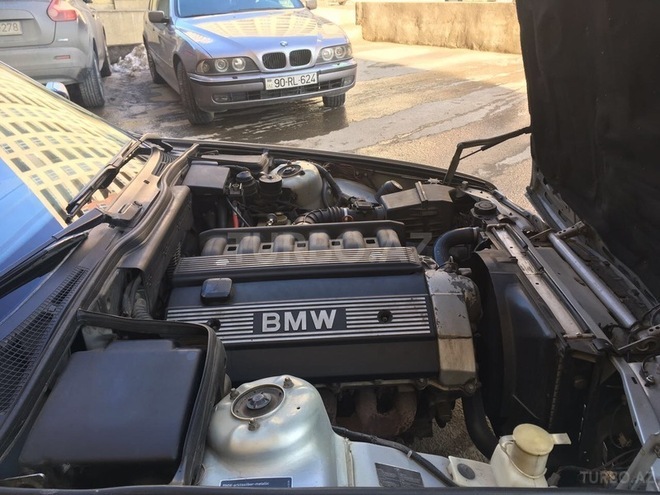 BMW 520 1994, 272,532 km - 2.0 l - Bakı