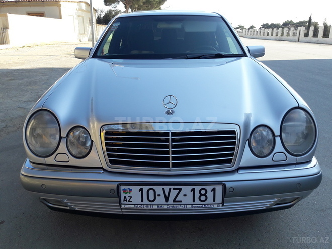 Mercedes E 240 1998, 192,500 km - 0.3 l - Bakı