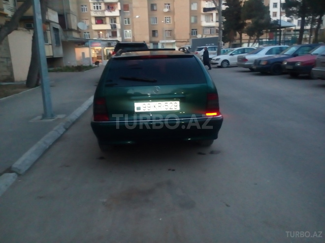 Mercedes C 220 1999, 359 km - 0.3 л - Bakı
