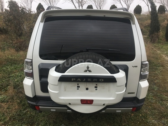 Mitsubishi Pajero 2007, 68,000 km - 3.0 l - Bakı