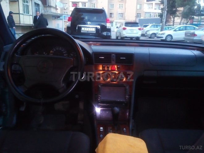 Mercedes C 220 1999, 359 km - 0.3 л - Bakı