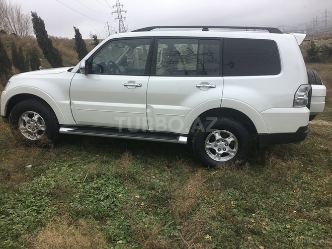 Mitsubishi Pajero 2007, 68,000 km - 3.0 l - Bakı