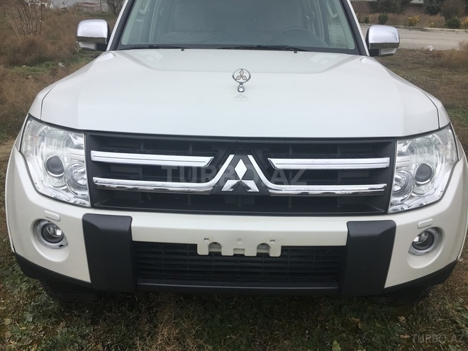 Mitsubishi Pajero 2007, 68,000 km - 3.0 l - Bakı