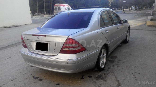 Mercedes C 240 2002, 330,000 km - 2.4 l - Bakı