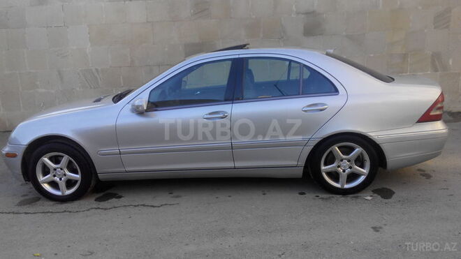 Mercedes C 240 2002, 330,000 km - 2.4 l - Bakı