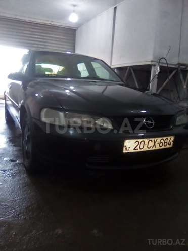 Opel Vectra 1996, 300,000 km - 1.8 l - Ağstafa