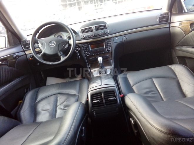 Mercedes E 240 2002, 220,000 km - 2.4 l - Bakı