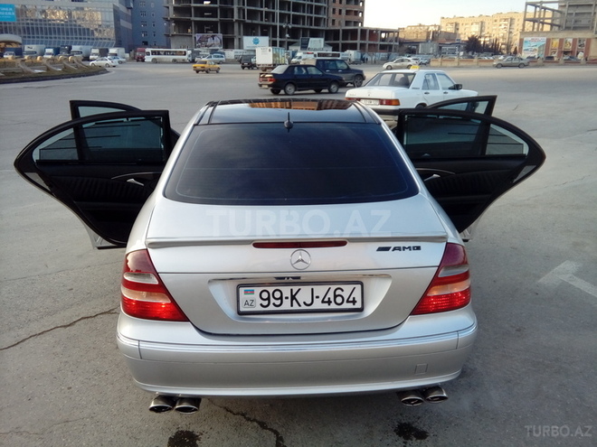 Mercedes E 240 2002, 220,000 km - 2.4 l - Bakı
